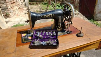 Šicí stroj Pfaff - mechanicky funkční s příslušenstvím - 2