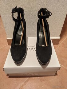 Černé lodičky catwalk - 2