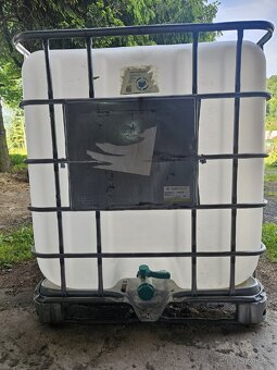 NADRŽ NA VODU 1000L - 2