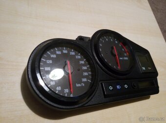 budiky pristrojovka honda cbr 900 sc33 - 2