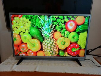 Smart TV LG 32LH570-úhlopříčka 80cm, Wi-Fi, DVBT2 - 2