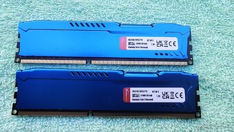 Kingston 16GB DDR3 1866Mhz (modré) - 2