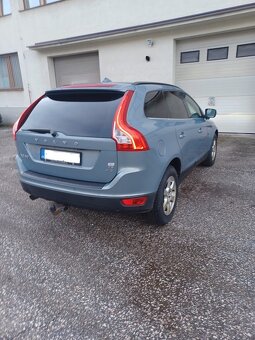 Prodám Volvo XC60 D5. Nová cena - 2