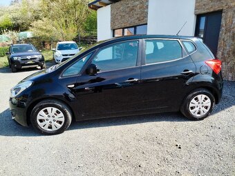 Hyundai ix20 1.4i 66 kW / r.v. 9/2011 / najeto 157.962km - 2