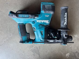 Prodám aku nářadí Makita 18V - 2