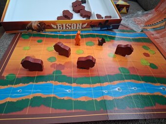 Desk.hra Bison - 2