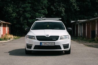 Škoda Octavia Combi 2.0 TFSI RS DSG - 2