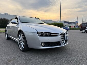 Alfa Romeo 159 - 2