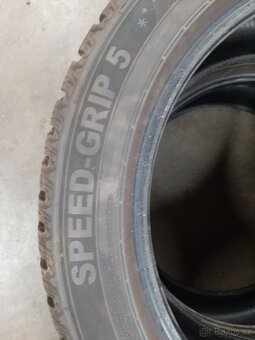 245/45/18 Semperit zimní - 2