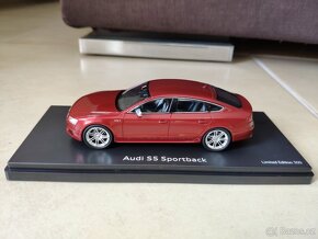 LIMITED 500ks AUDI S5 SPORTBACK RED METAL. SCHUCO 1:43 MODEL - 2
