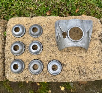 Jawa ČZ kyvacka, ČZ - matice krytu a kryt - 2