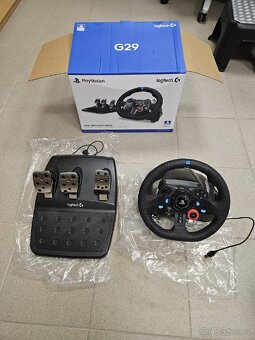 Volant s pedály - 2