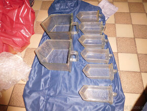 Skleněné dozy. - 2