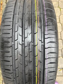 Continental 215/60 R16 - 2