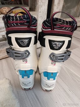 Dynafit tlt6 vel.24.5/38 - 2