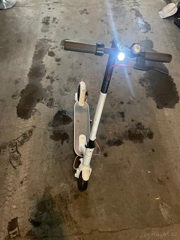 Koloběžka xiaomi Mi 2white - 2