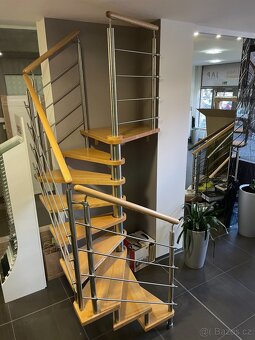 Točité schodiště JAP MAX SQ - 2