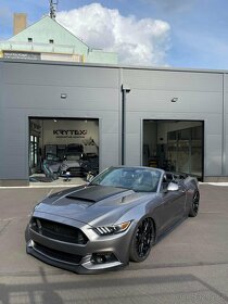 Ford Mustang GT 5.0 Convertible - 2