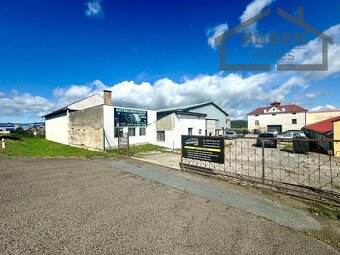 Skladové haly 2242 m2 s navazujícími pozemky 4158 m2 - Chod - 2