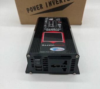 Power inverter modifikovaný sinusový měnič napětí 6000W - 2
