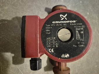 Oběhové čerpadlo Grundfos UPS 25-40 , 180mm 2x - 2