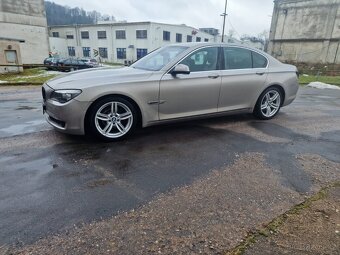 BMW 740d f01 rok 2010 - 2