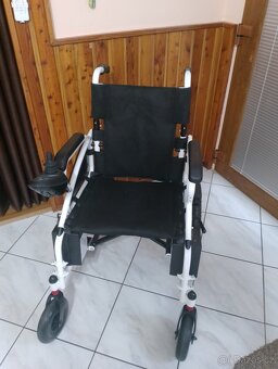 Elektrický invalidní vozík - 2