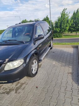 CHRYSLER VOYAGER 2.4 benzín, 2001 - 2