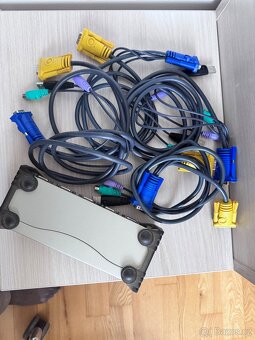 4-port KVM switch ATEN - 2