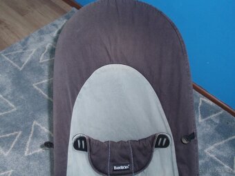 PĚKNÉ LEHÁTKO - HOUPADLO BABYBJÖRN DO 13 KILO - 2