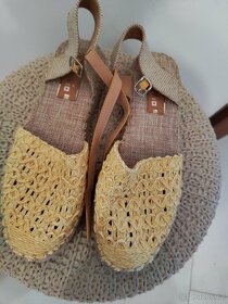 Úplně nové letní žluté espadrilky s otevřenou patou,vel. 38 - 2