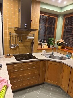 Rohová kuchyň se spotřebiči Electrolux – sleva za - 2