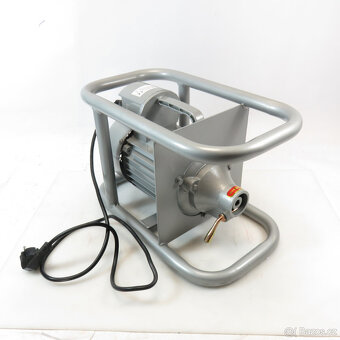 Elektrický ponorný vibrátor nový pouze rozbalený - 2