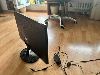 LCD monitor Samsung 24” FullHD - 2