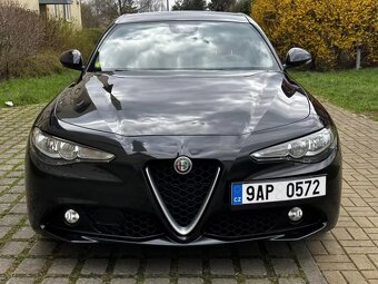 Alfa Romeo Giulia 2.2 JTDM Kůže Automat Navigace Adapt. Temp - 2