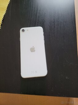 iPhone SE 2020 64 GB - 2