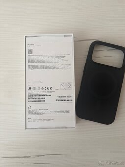iPhone 17 PRO - 2