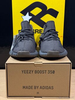 Adidas Yeezy boost 350 v2 black ray gum (44.5) - 2