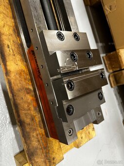 Hydraulický vysokotlaký svěrák Allmatic NC8 160 - 2