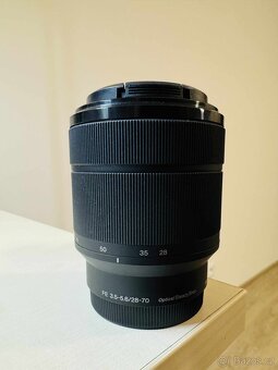 Sony FE 28-70 mm f/3,5-5,6 OSS - 2