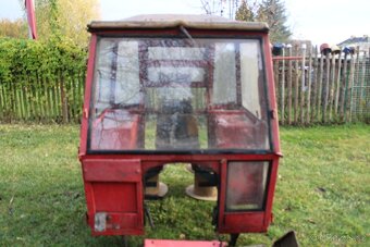 Zetor 6911 kabina kompletní pěkný stav - 2