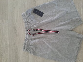 Pánské kratasy Tommy Hilfiger vel. M nove - 2