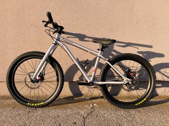 Lehké dětské kolo Early Rider Belter 20" - 2