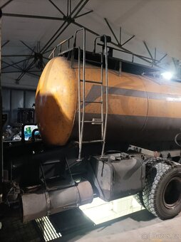 Cisterna T815 - 2