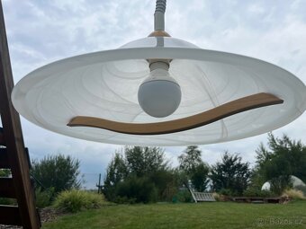 Stahovaci lustr svetlo - 2