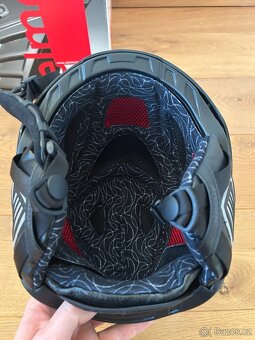 Lyžařská přilba Atomic - černá - 2