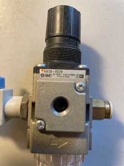 SMC - regulátor tlaku s filtrem - 2