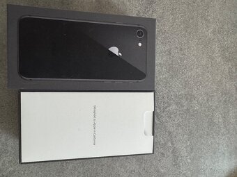 IPHONE 8 - 2