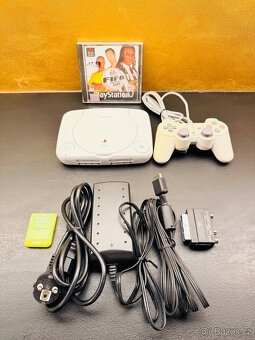 PlayStation PS one + ovladač + kabely + paměťovka + hra - 2