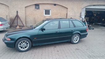 BMW E39 523i - 2